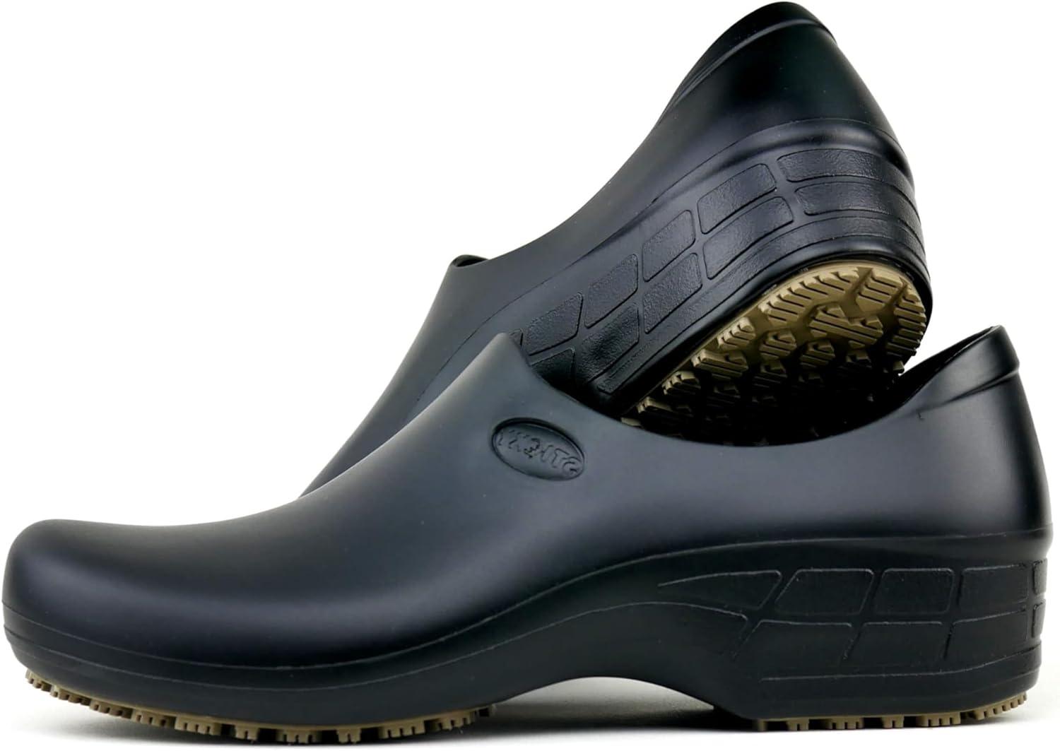Sticky-Resisting, Waterproof Non-Slip Compared: Chefs & Nurses Love This Showdown